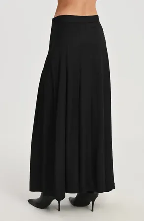 Sarah Pacini 232.13.002 42