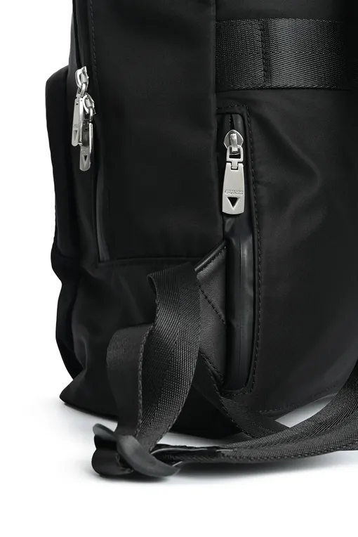 Рюкзаки Guess HMMAXLP3406 BLA