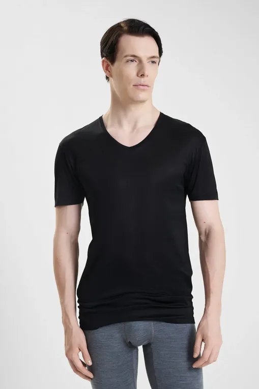 Футболки Derek Rose 8020-LEWI 001BLA