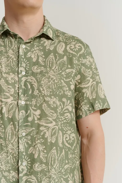 Рубашки BLUEMINT LUCA SHORT SLEEVE PRINTED 1183 RAINFOREST PAISLEY