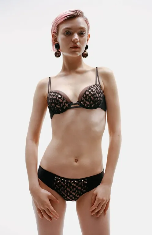 Бюстгальтеры Chantelle C02G20 011 Black