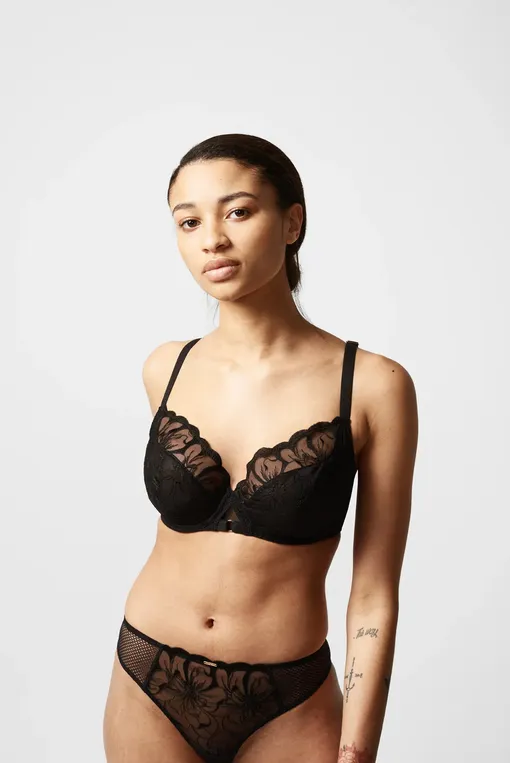 Бюстгальтеры Chantelle C12M10 011 Black