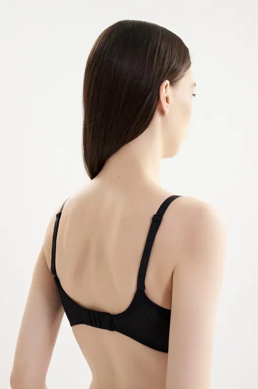 Бюстгальтеры Chantelle C12M80 011 Black