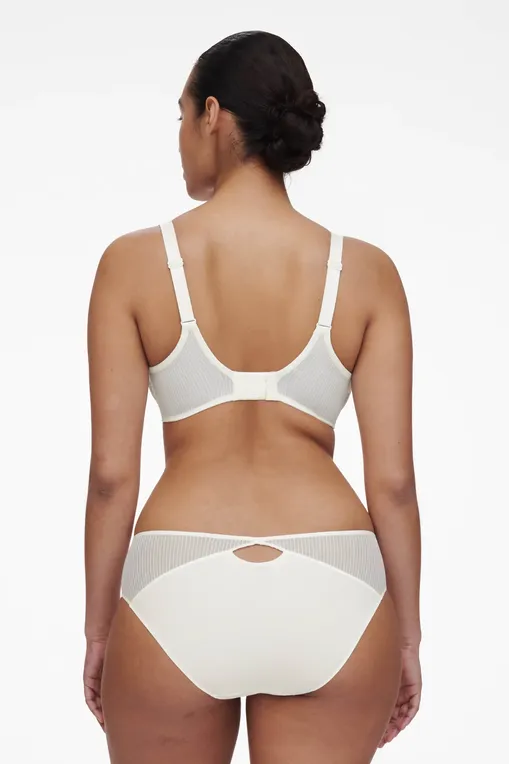 Бюстгальтеры Chantelle C15YMU 0LW Milk