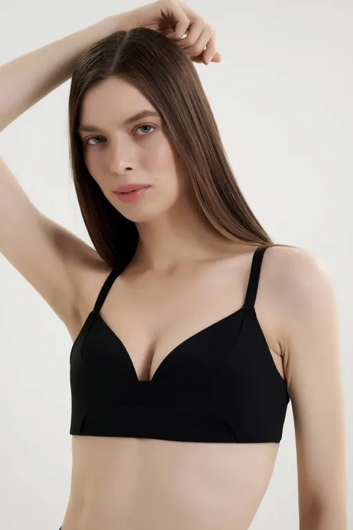 Бюстгальтеры Chantelle C1AAQ9 011 Black