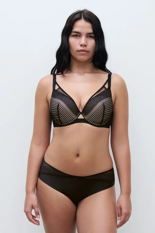 Бюстгальтеры Chantelle C22ANA 011 Black