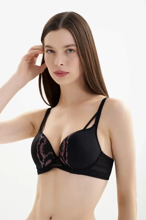 Бюстгальтеры Chantelle C22WNP B35 Romantic Black