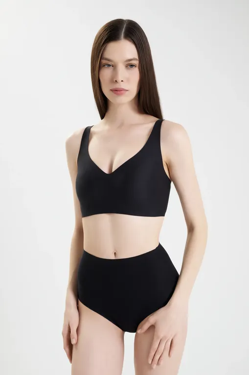 Бюстгальтеры Chantelle C26BQB 011 Black