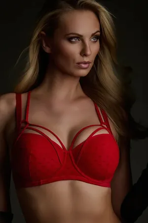 Marlies/Dekkers 374601 red heart