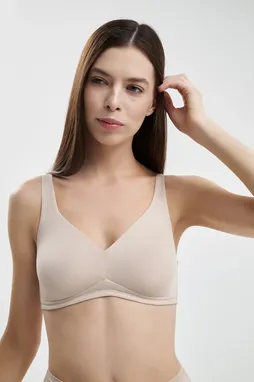 NINA VON C 25520111 636 nude