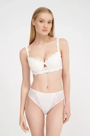 NINA VON C 48515971 510 champagne