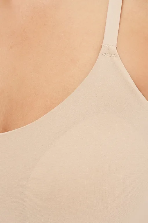 Майки Chantelle C16A40 0WU Nude