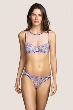 Andres Sarda 3309950 WIT