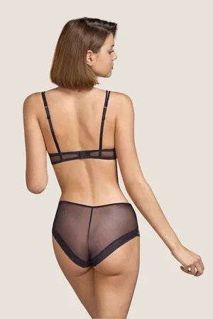 Andres Sarda 3310450 ZWA