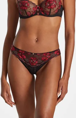 AUBADE IC26 BLACK CHERRY