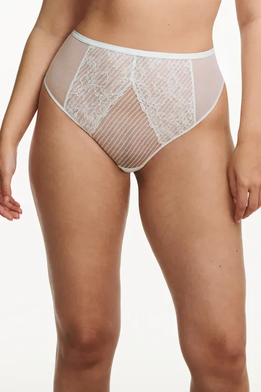 Трусы Chantelle C09F70 0LW Milk