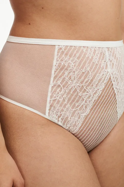 Трусы Chantelle C09F70 0LW Milk