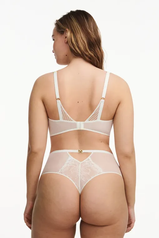 Трусы Chantelle C09F70 0LW Milk