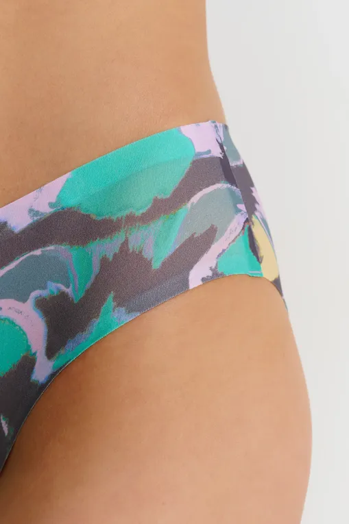 Трусы Chantelle C11D30 A59 Chromatica waves print