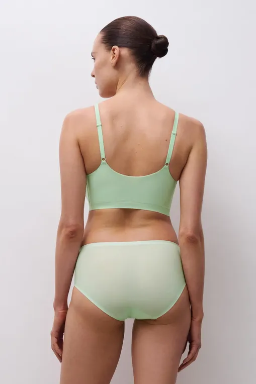 Трусы Chantelle C11D40 B32 Cut out rose