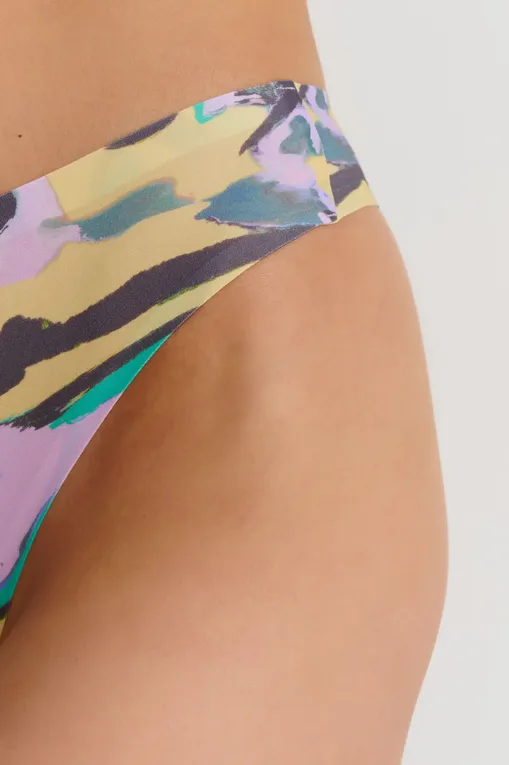Трусы Chantelle C11D90 A59 Chromatica waves print