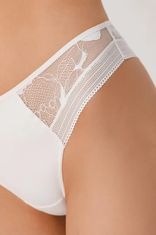 Трусы Chantelle C11M90 0LW Milk