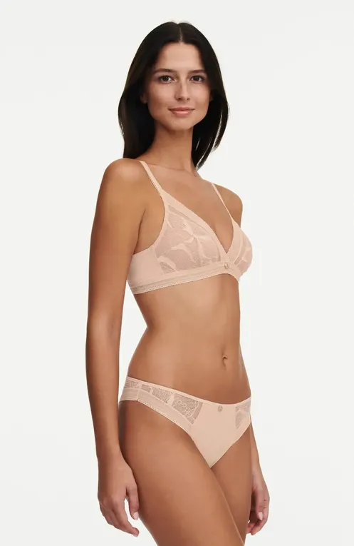 Трусы Chantelle C11M90 01N Golden beige