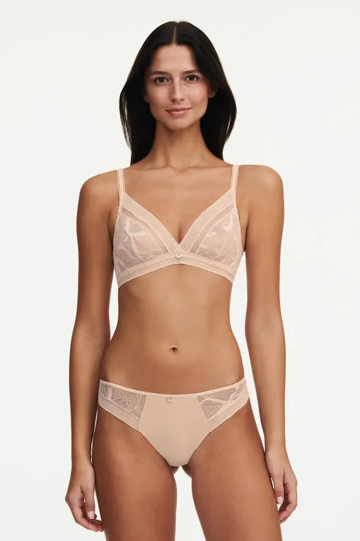 Трусы Chantelle C11M90 01N Golden beige