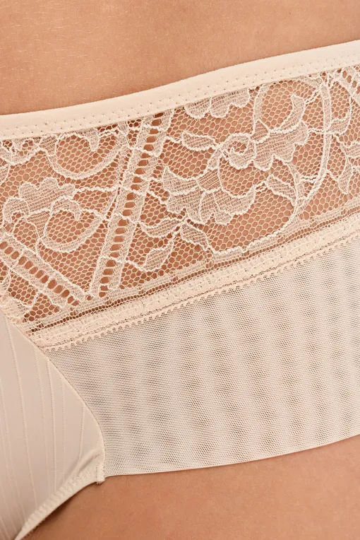 Трусы Chantelle C12L40 01N Golden beige