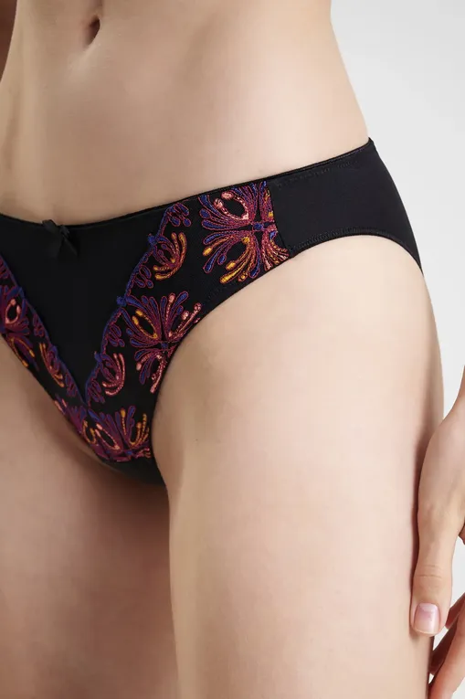 Трусы Chantelle C26030 B25 Black Jewels