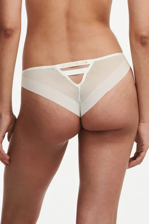 Трусы Chantelle X T03F70 0LW Milk