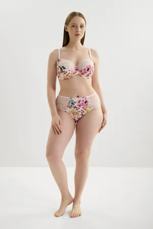 Conturelle 814837 732 Milkshake