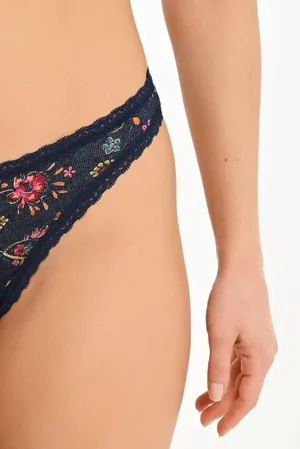 like It! 6167102 910 original