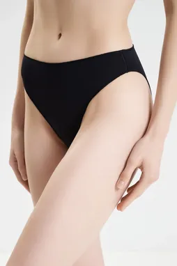 NINA VON C 1520112 200 black