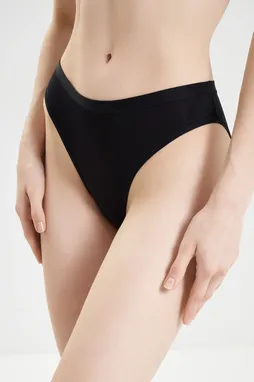 NINA VON C 2520111 200 black