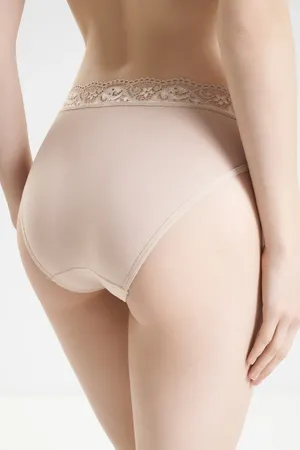 NINA VON C 4020374 636 nude