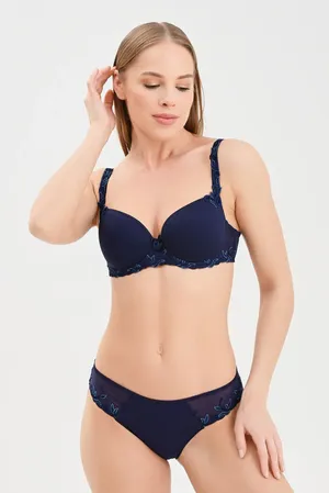 Simone Perele 131727 562 Minuit