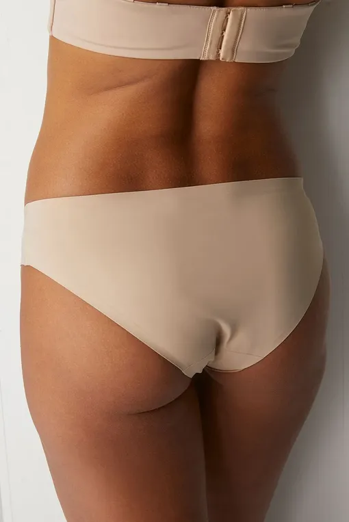 Трусы Simone Perele 13V720 739 peau rose