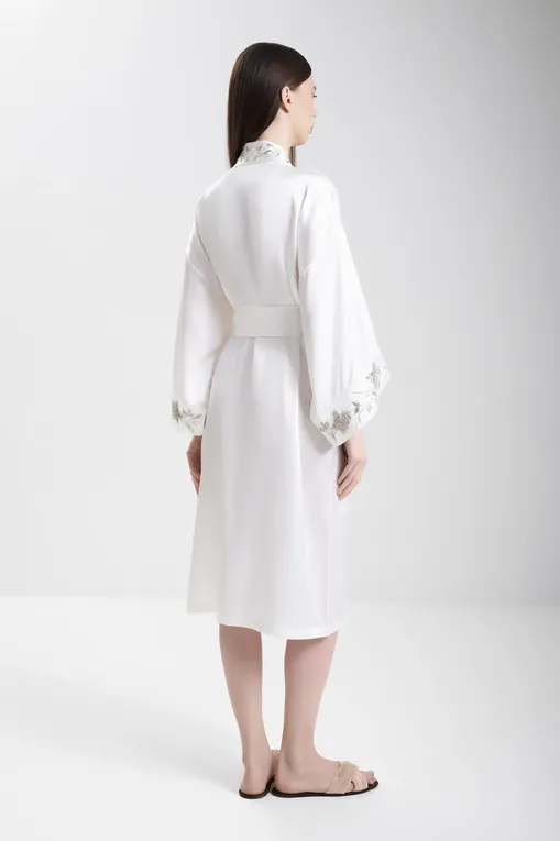 Халаты Karma on the rocks BR/KR/NIKSWF-SS WHITE/FLOWERS