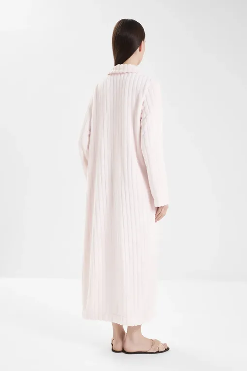 Халаты Le Chat ESSENTIELH53A POUDRE