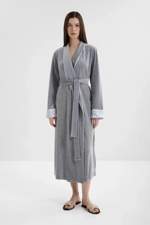 Халаты Le Chat ESSENTIELH67A gris chine
