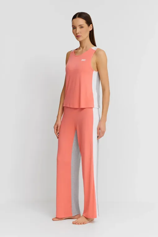 Повседневные костюмы DKNY YI2722631 810 Glow