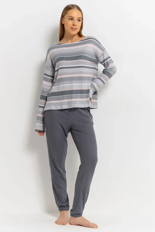 Повседневные костюмы DKNY YI2922608 020