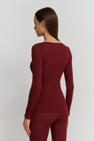 NINA VON C 29470846 849