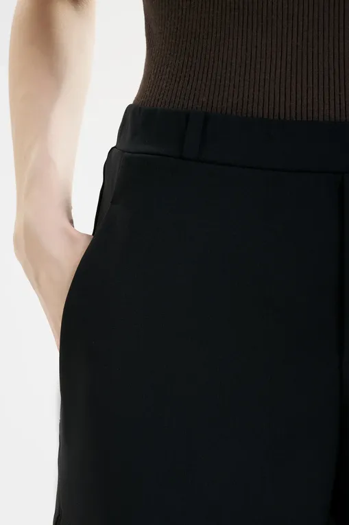 Шорты Shan 52480-54 800 Caviar