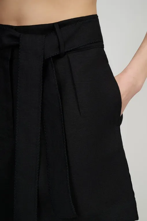 Шорты Shan 52536-54 800 Black