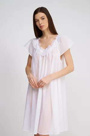 Eva B.Bitzer 24311567 66weiss