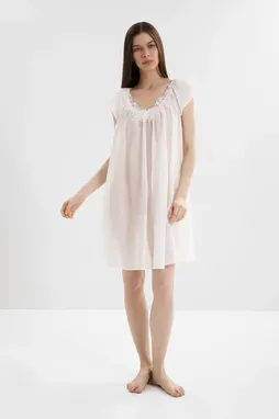 Eva B.Bitzer 25311067 17ivory