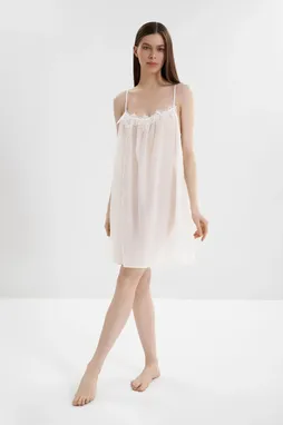 Eva B.Bitzer 25311078 17ivory