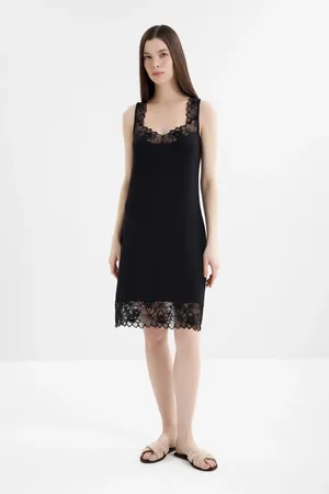 NINA VON C 16404397 200 black